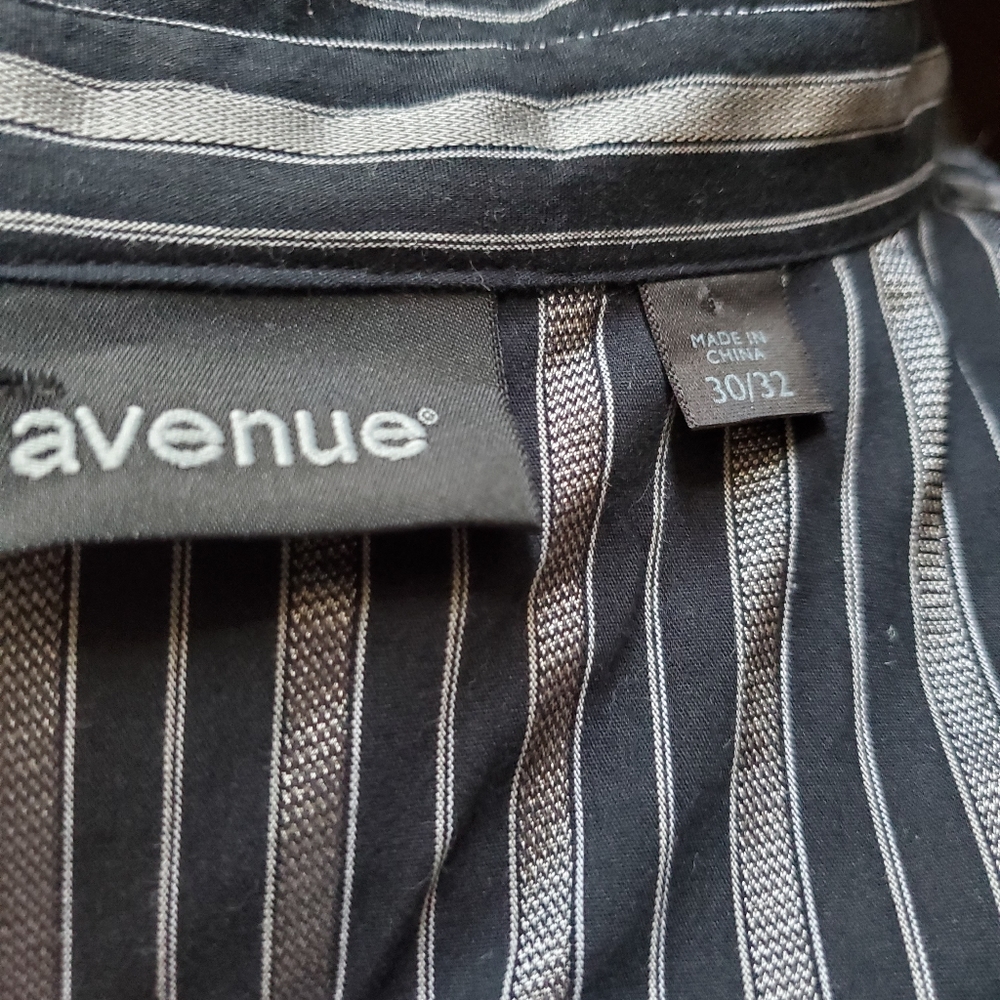 Shirt - Picture 3 of 6